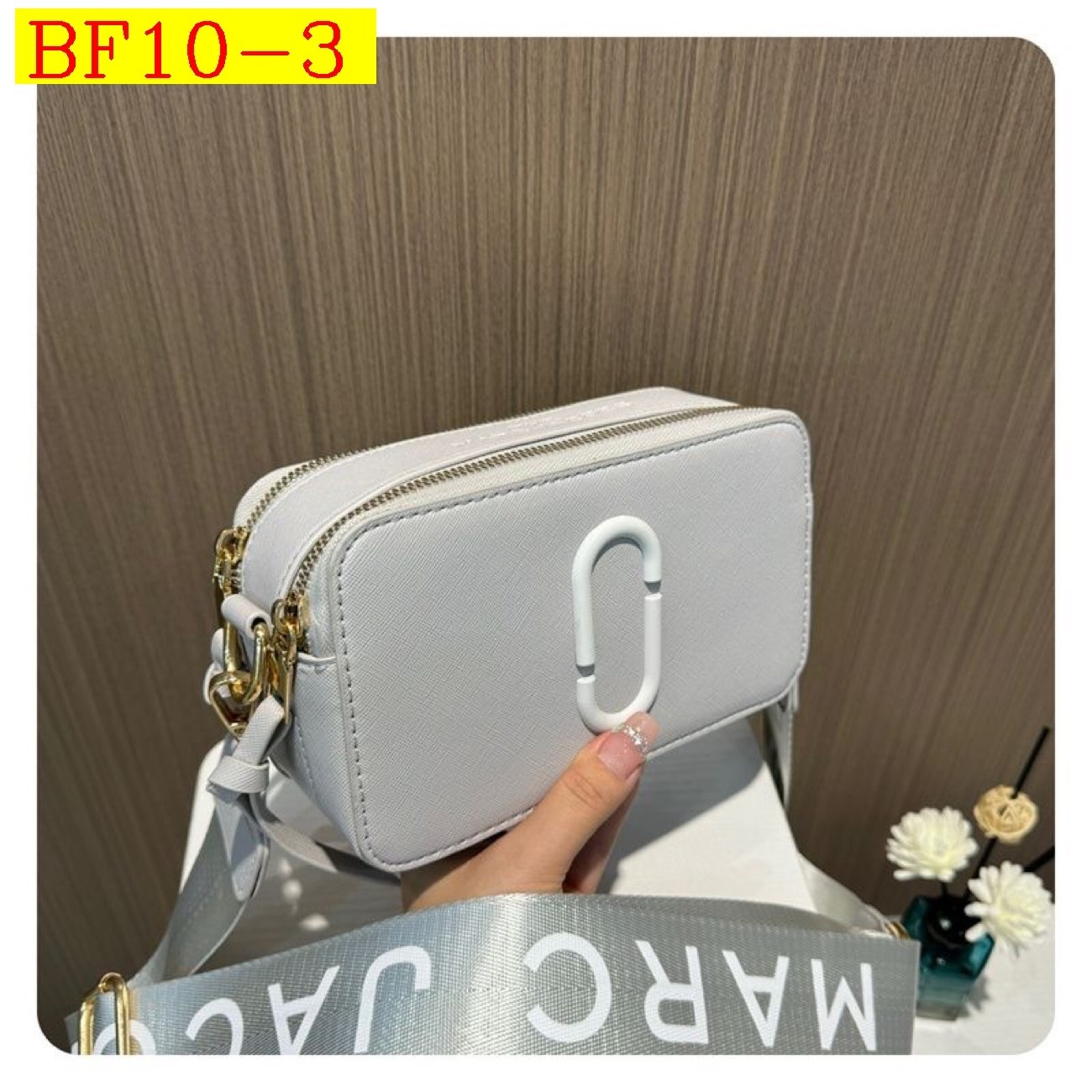 30$ Marc Jacob Size 21x12x7cm 4840 BF10 gallery