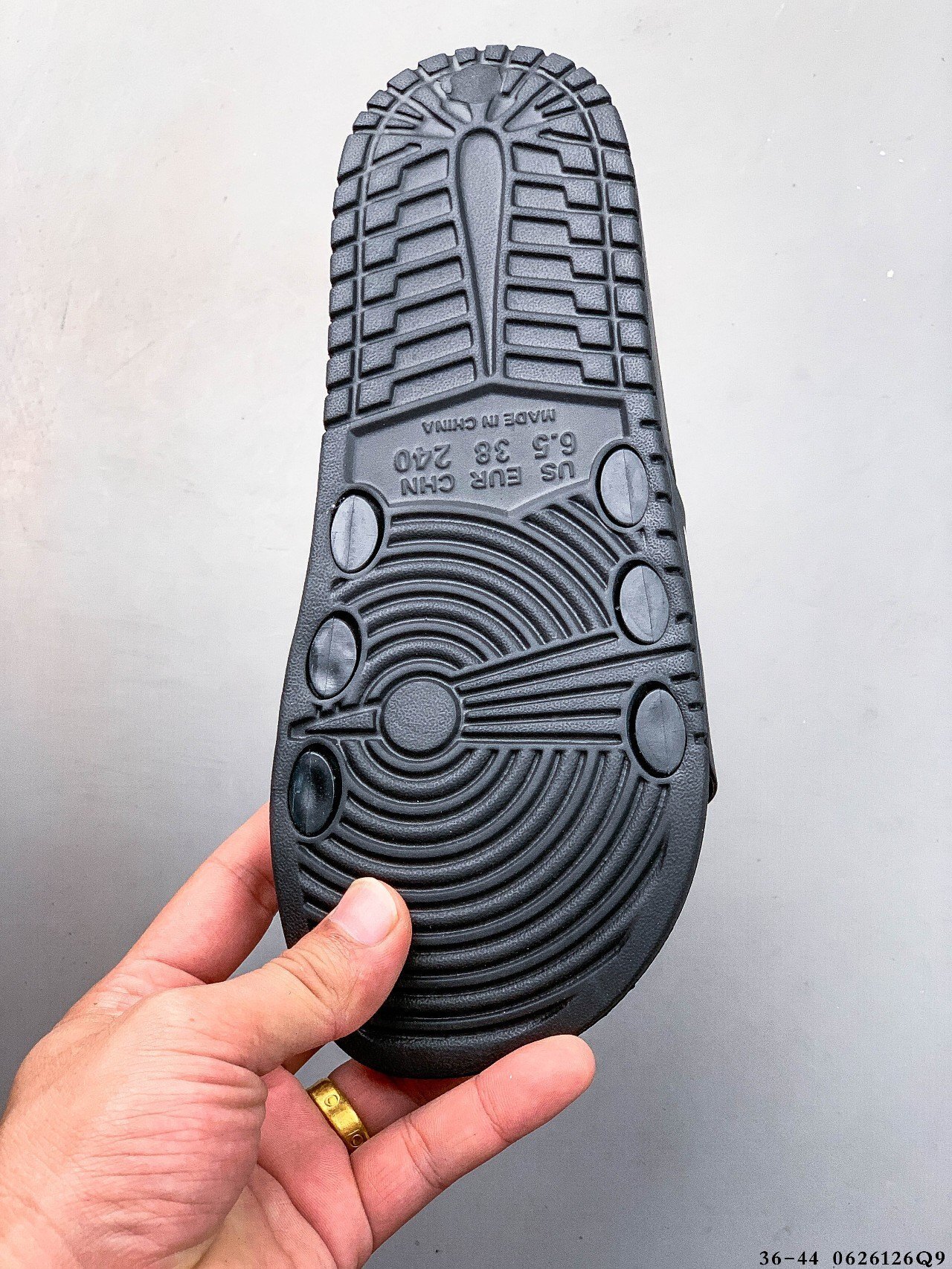 30$ NIke WMNS BENASSI JDI Size 36-45 8890 QB76 gallery