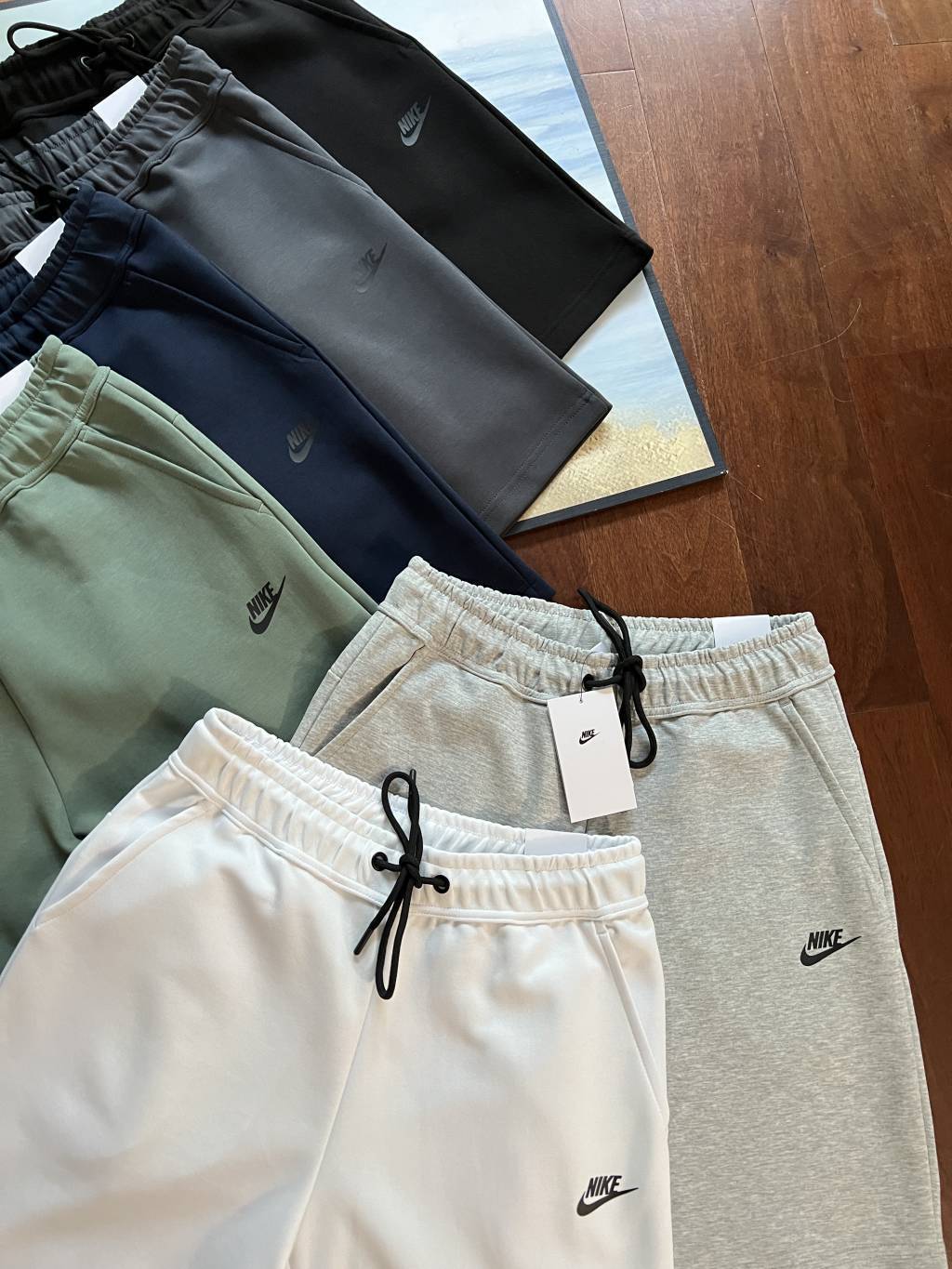 30$ dh Nike Sportswear Tech Shorts size M-2XL 91536023100 DA396 gallery