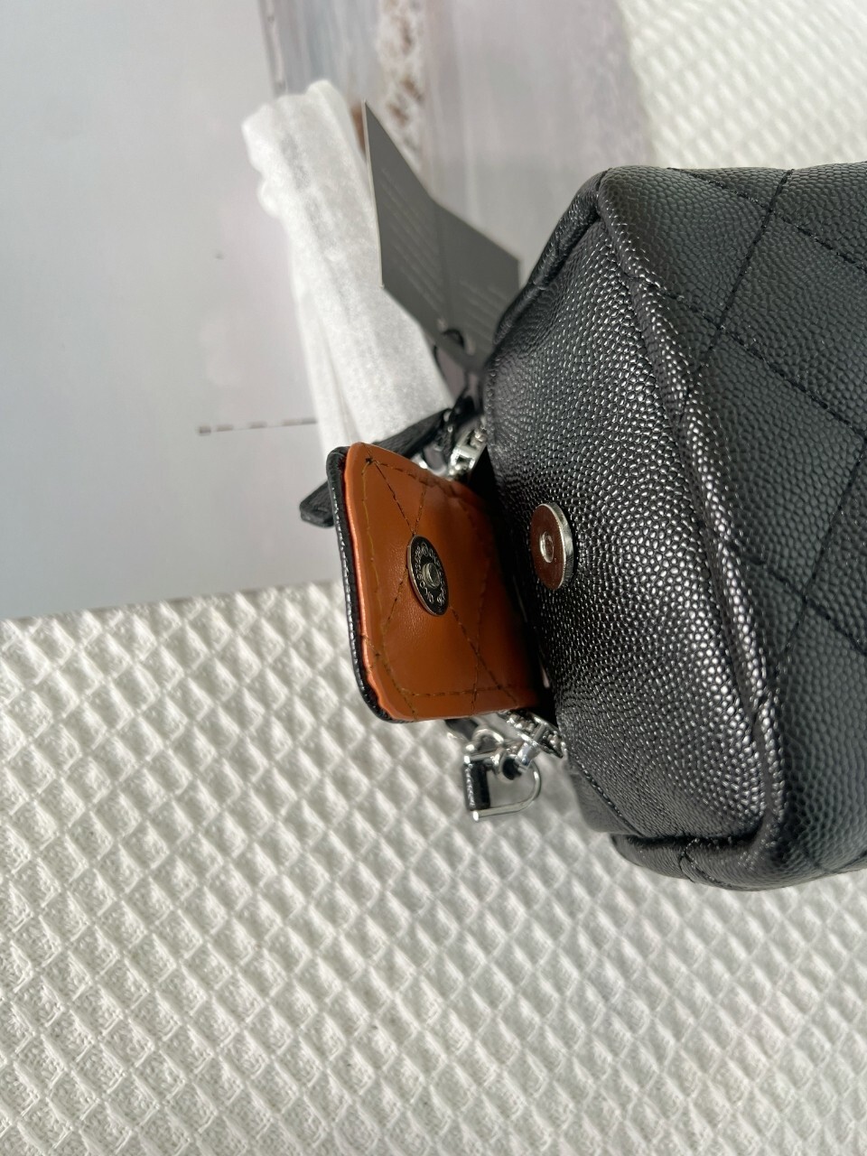 31$ CHANEL Shoulder bag size 20x12x10 cm size 27x17x13 cm 313038 BY3025 gallery