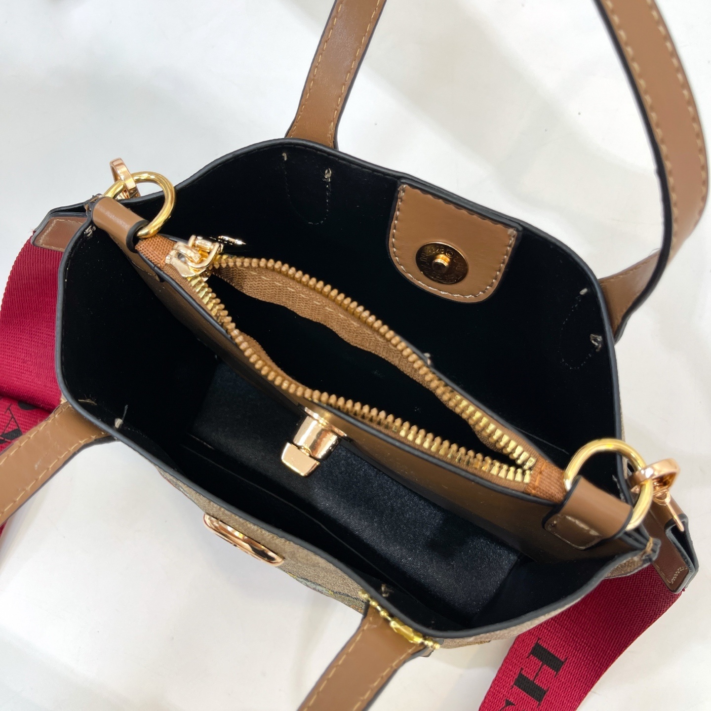 31$ COACH 8013 Tote bag size 21x16x10 cm 111012 BY3249 gallery