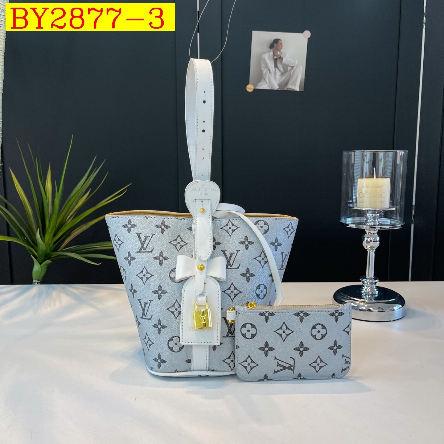 31$ LV 505 Shoulder bag size 25X19X14 cm 113284 BY2877 gallery