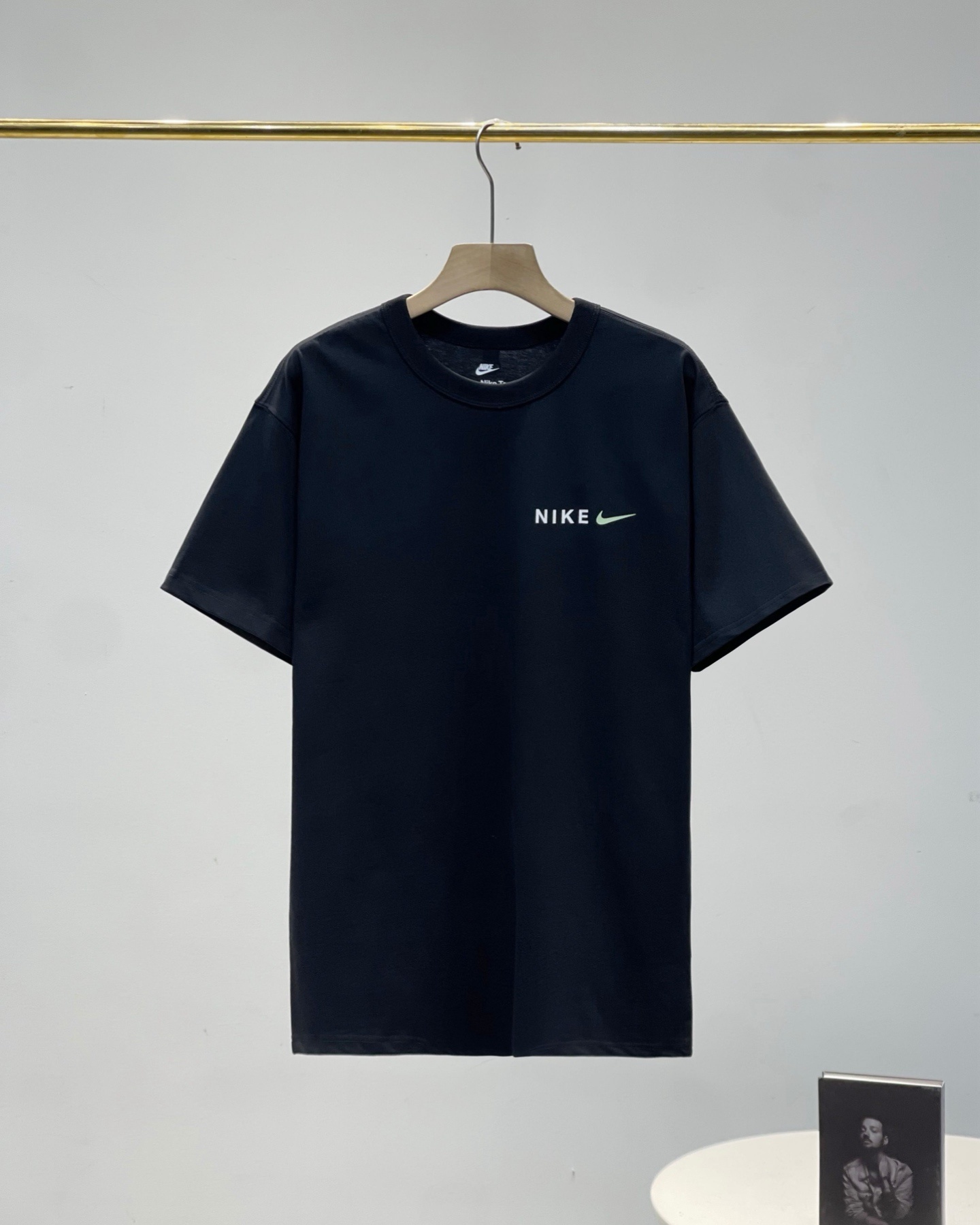 31$ Nike Sportswear Premium Essentials Short-sleeve size M-2XL 010380 DA444 gallery