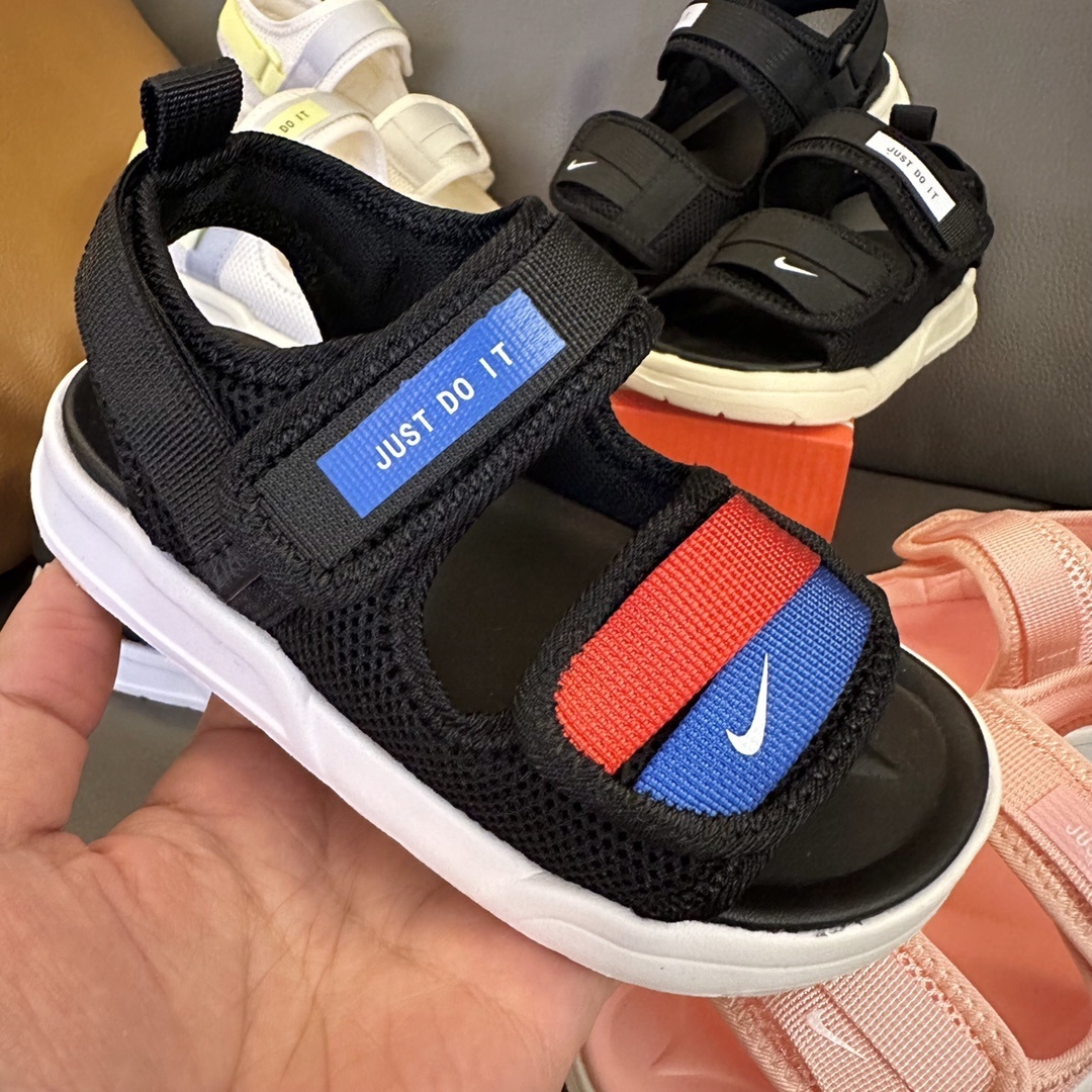 31$ Nike for kids size 26-36 819380 CDT152 gallery