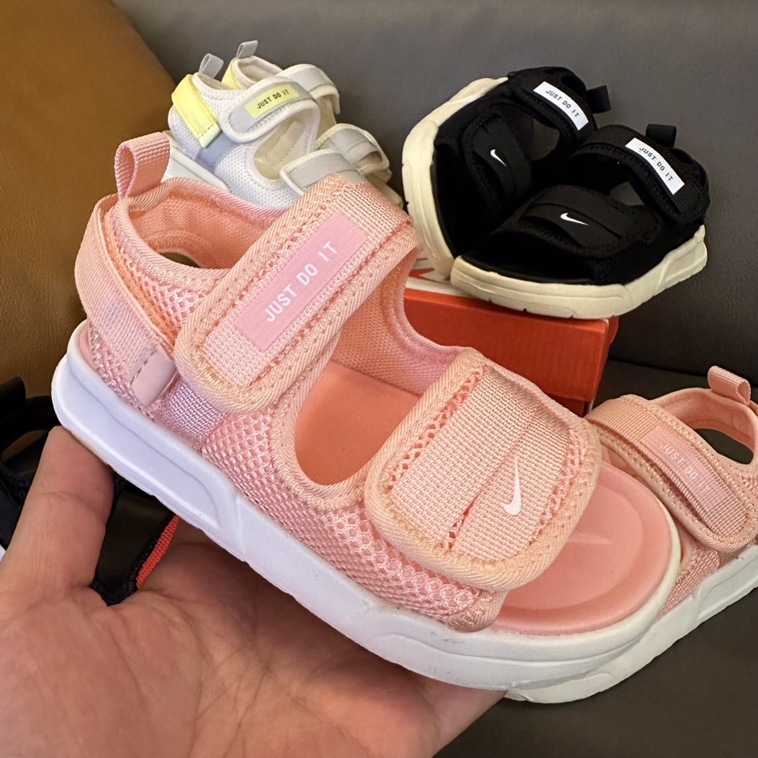 31$ Nike for kids size 26-36 819380 CDT152 gallery