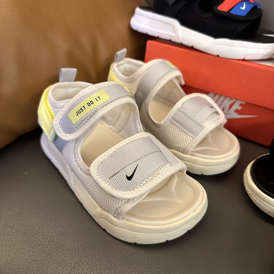 31$ Nike for kids size 26-36 819380 CDT152 gallery