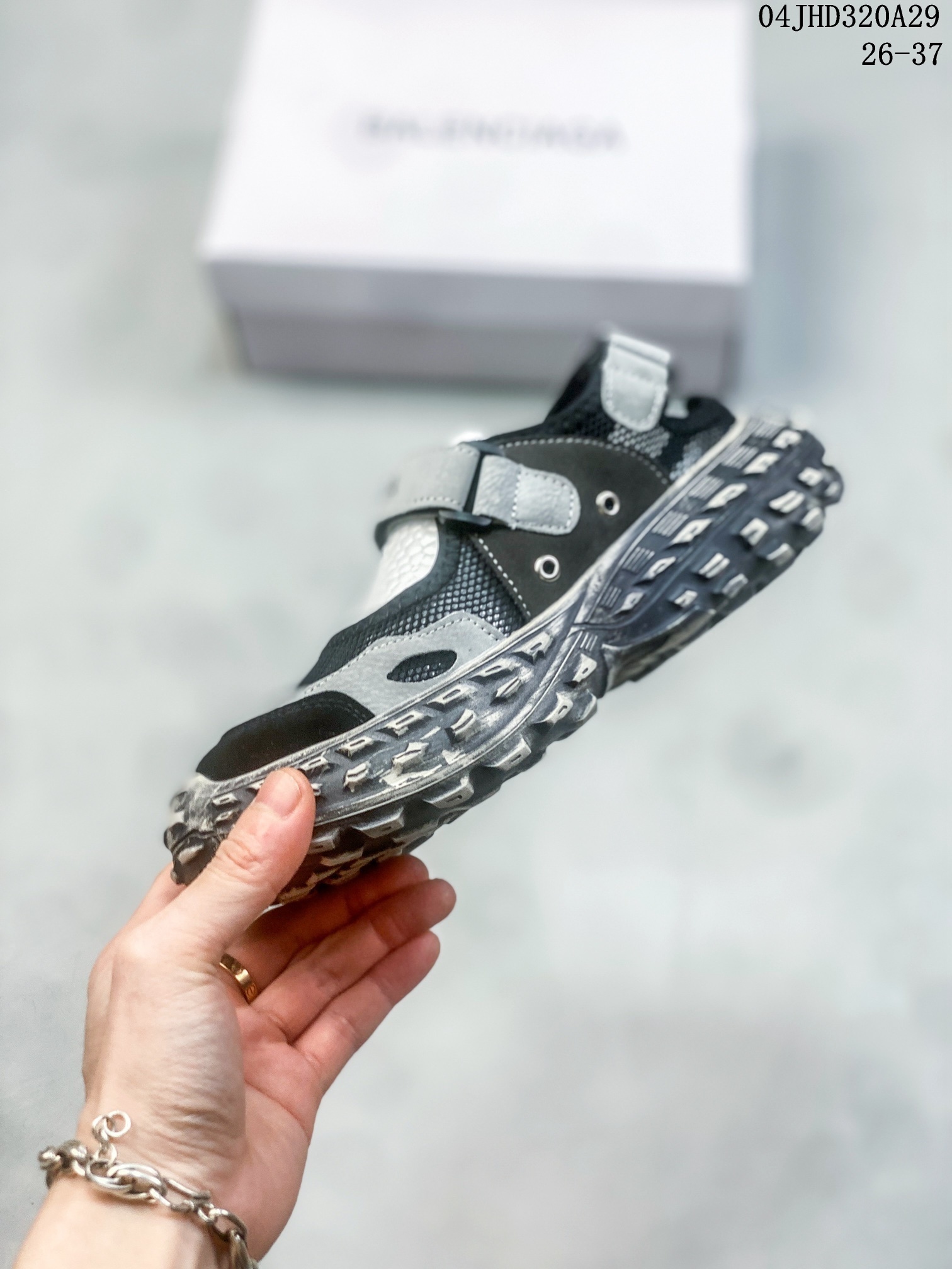 31$ dh BALENCIAGA for kids size 26-37 81415023118 CDT58 gallery