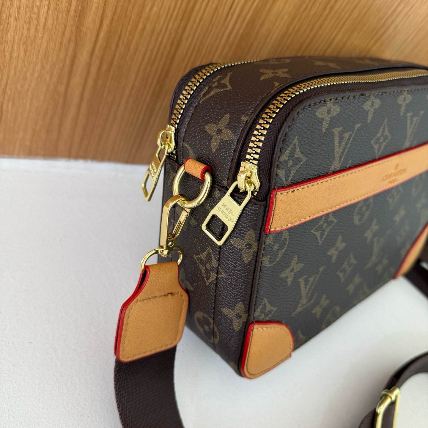 31$ dh LV 9019 Shoulder bag size 22X15X7 cm 91825023210 DX584 gallery