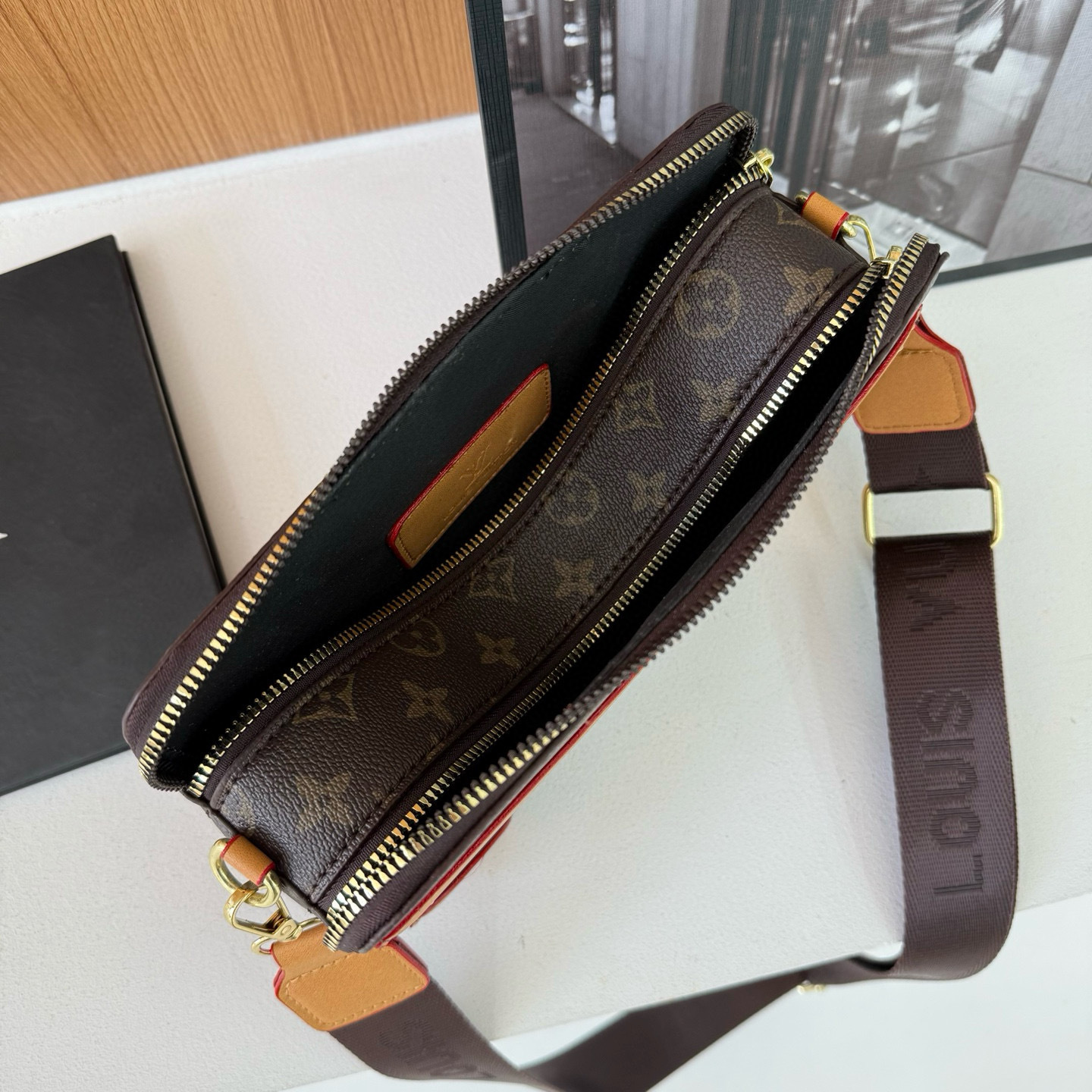 31$ dh LV 9019 Shoulder bag size 22X15X7 cm 91825023210 DX584 gallery