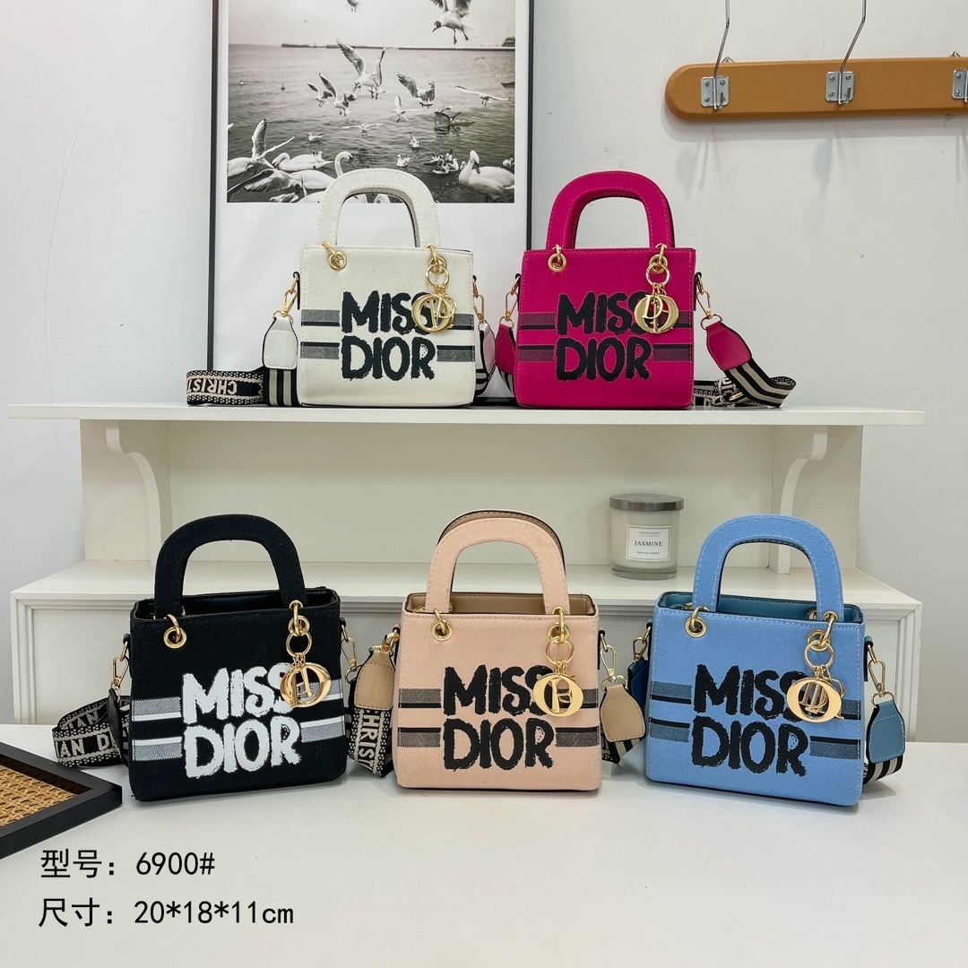 31$ new_dh DIOR 6900 Shoulder bag SIZE 19X18X11 CM 51201412999 BY1213 gallery