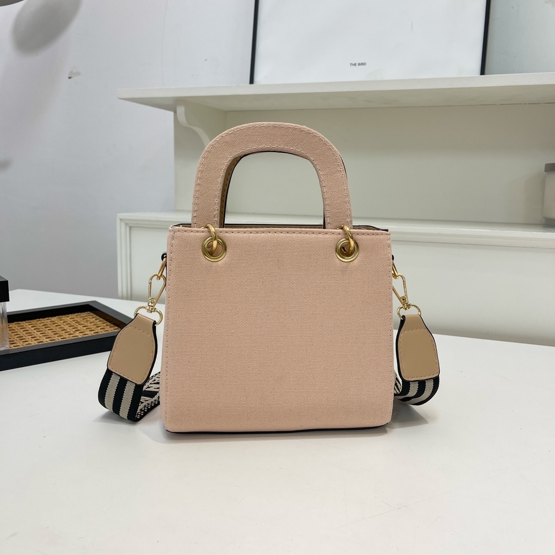 31$ new_dh DIOR 6900 Shoulder bag SIZE 19X18X11 CM 51201412999 BY1213 gallery