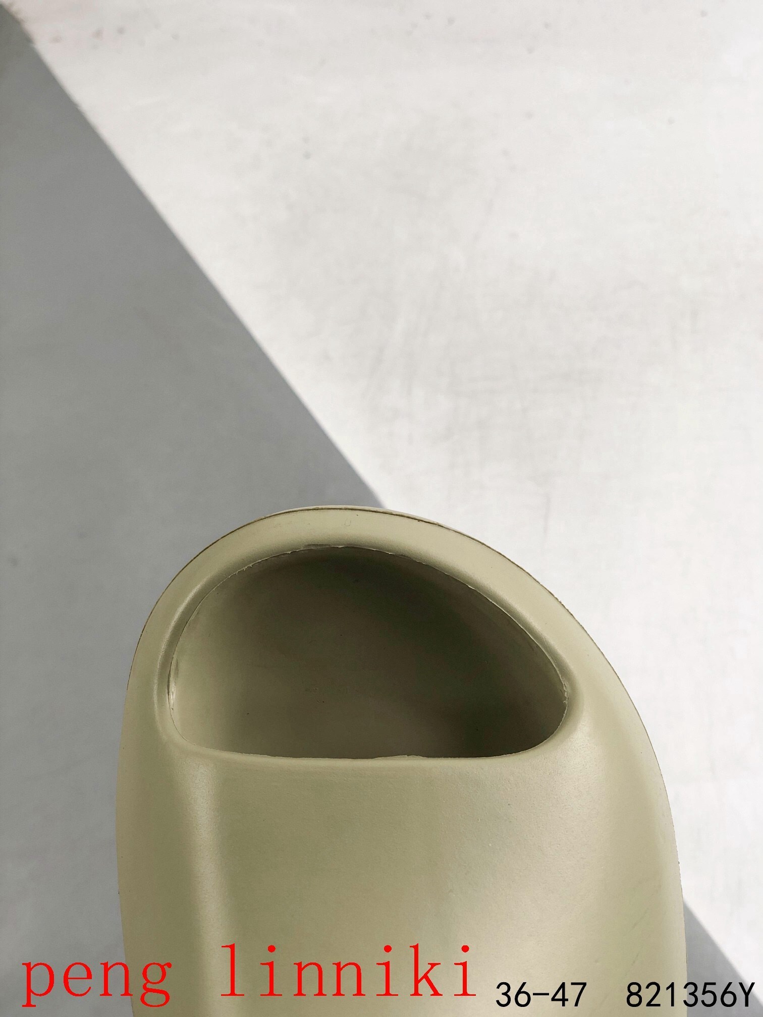 31$ new_dh Kanye West x Adidas Yeezy Slide size 35-45 91534022097 Z8R843 gallery