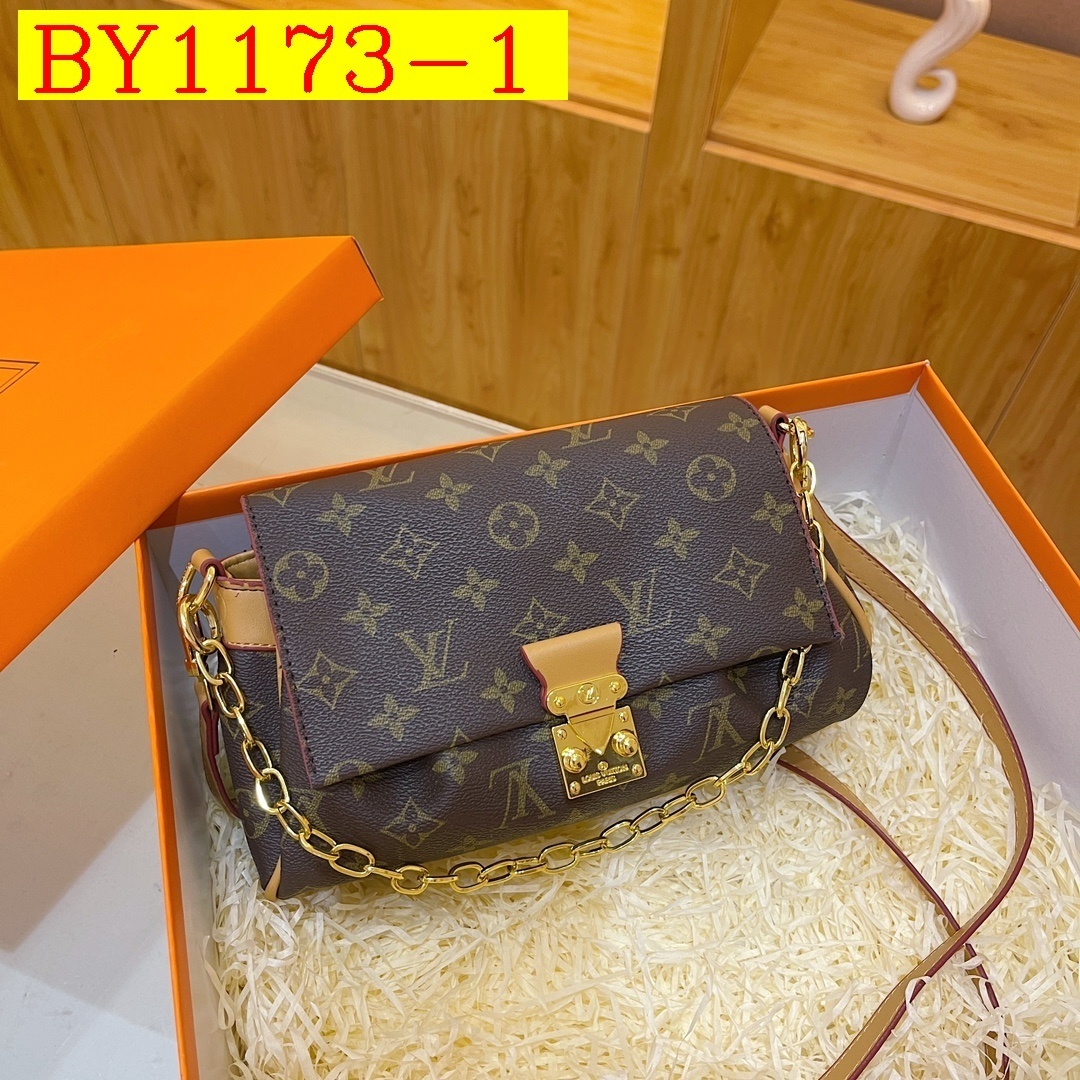 31$ new_dh LV 2452 Small square bag SIZE 25X15X10 CM 61302012996 BY1173 gallery