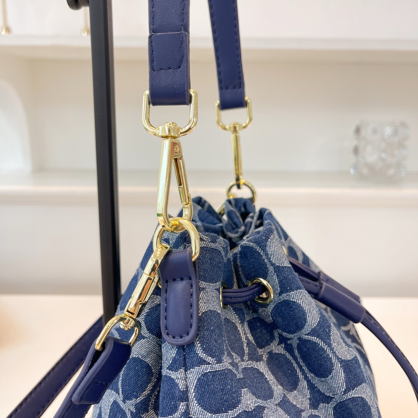 32$ Coach Shoulder bag size 21x21x13cm 719078 BYA113 gallery