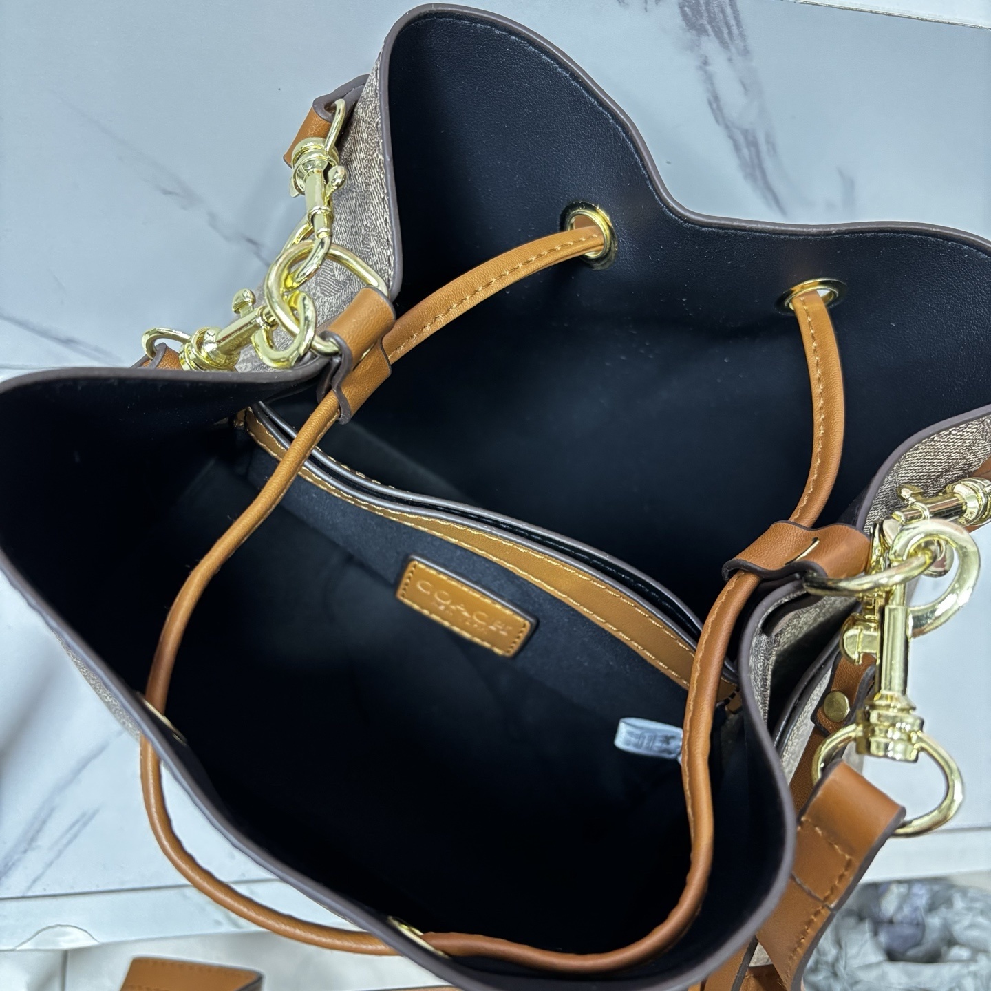 32$ Coach Shoulder bag size 21x21x14cm 0922 BYA419 gallery