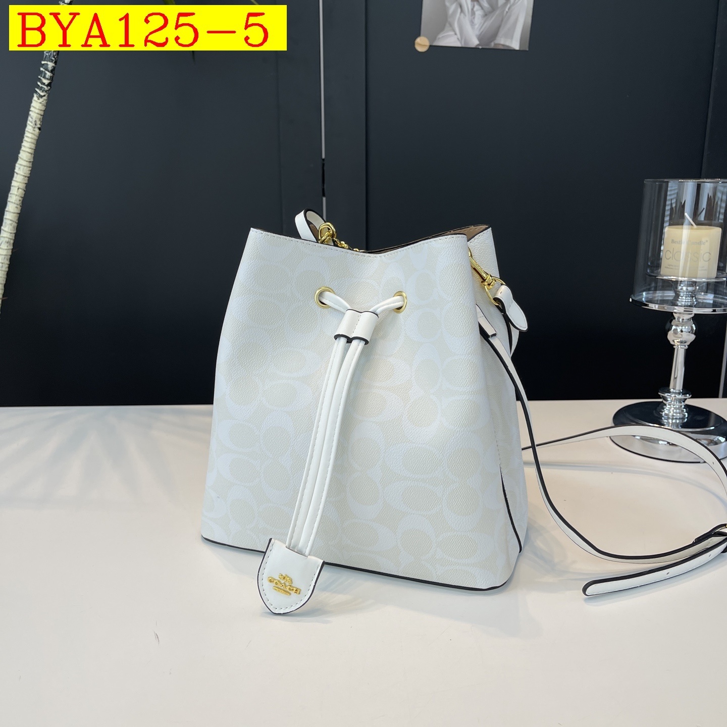 32$ Coach Shoulder bag size 24x24x16cm 913044 BYA125 gallery