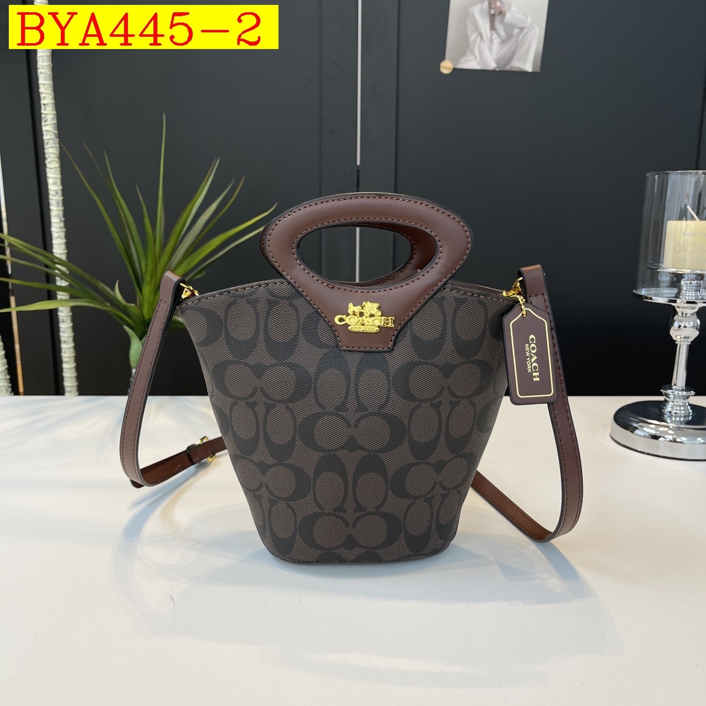 32$ Coach Shoulder bag size 25x20x8cm 5960 BYA445 gallery