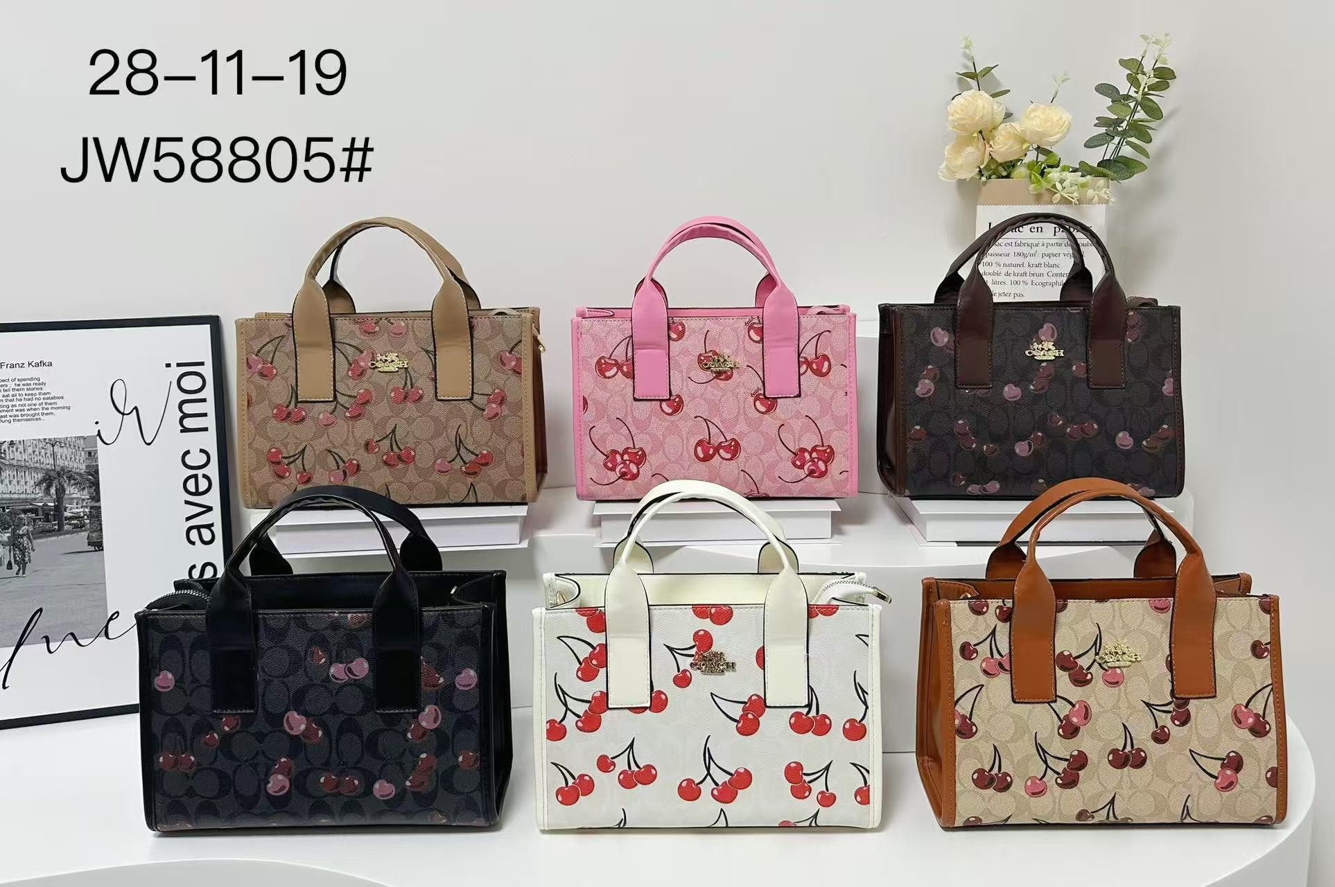 32$ Coach handbag size 28x11x19cm 1838 BYA5 gallery