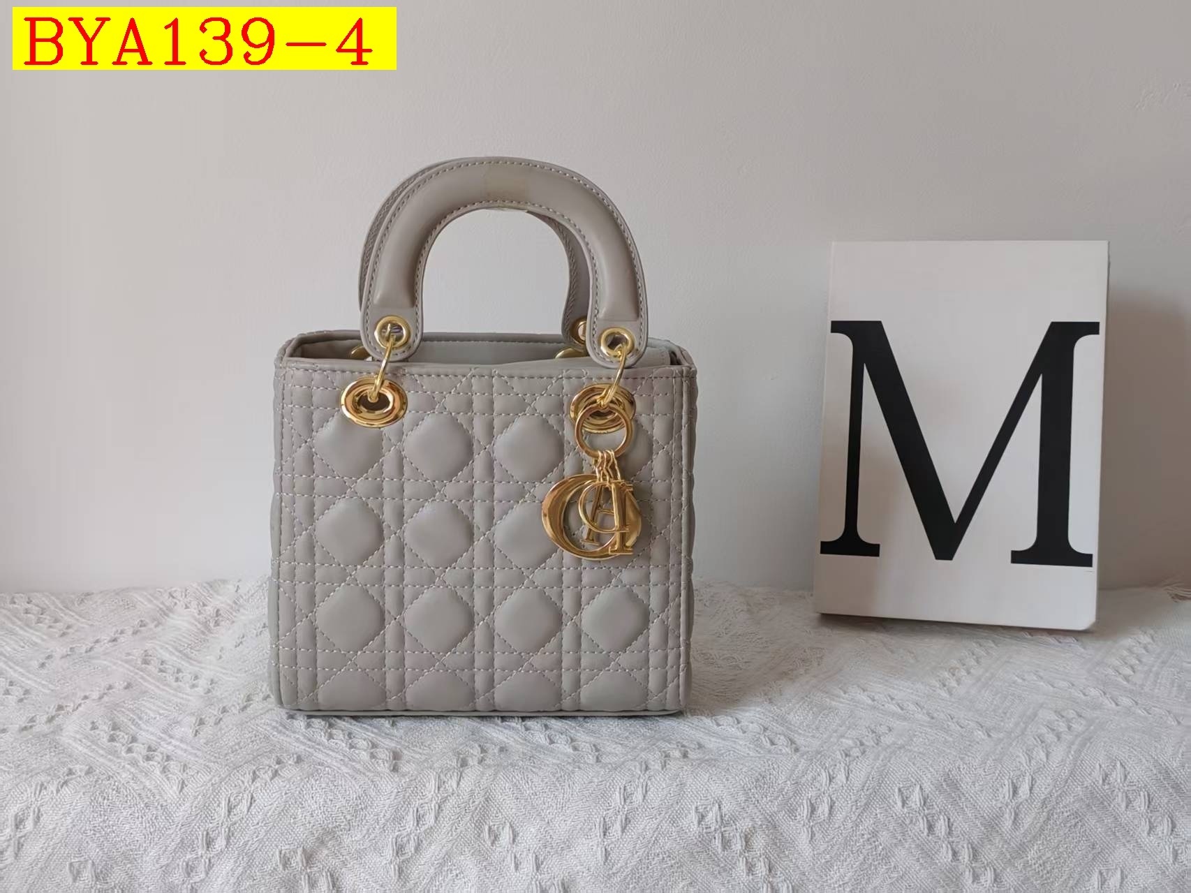 32$ Dior handbag size 21x18x10cm 9956 BYA139 gallery