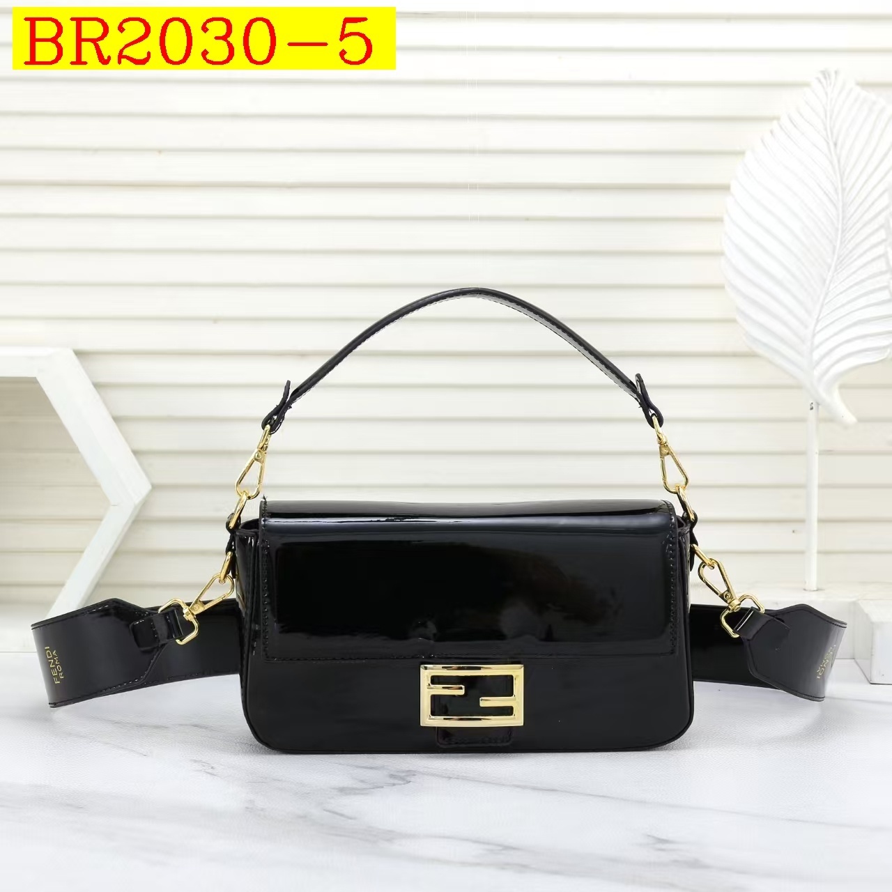 32$ FENDI 5635 Shoulder bag size 25x17x7 cm 512316 BR2030 gallery