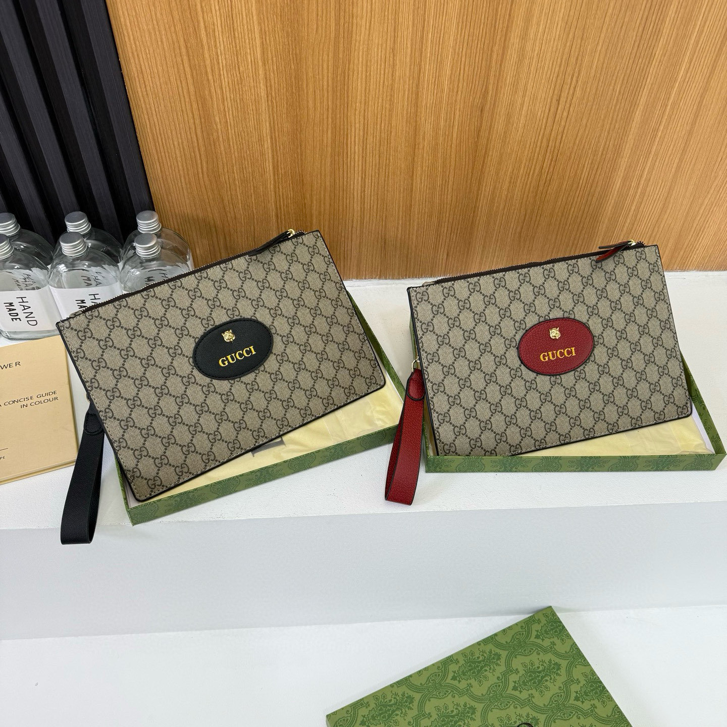 32$ GUCCI 66618 Toiletries bag size 30X20 cm 110316 DX742 gallery