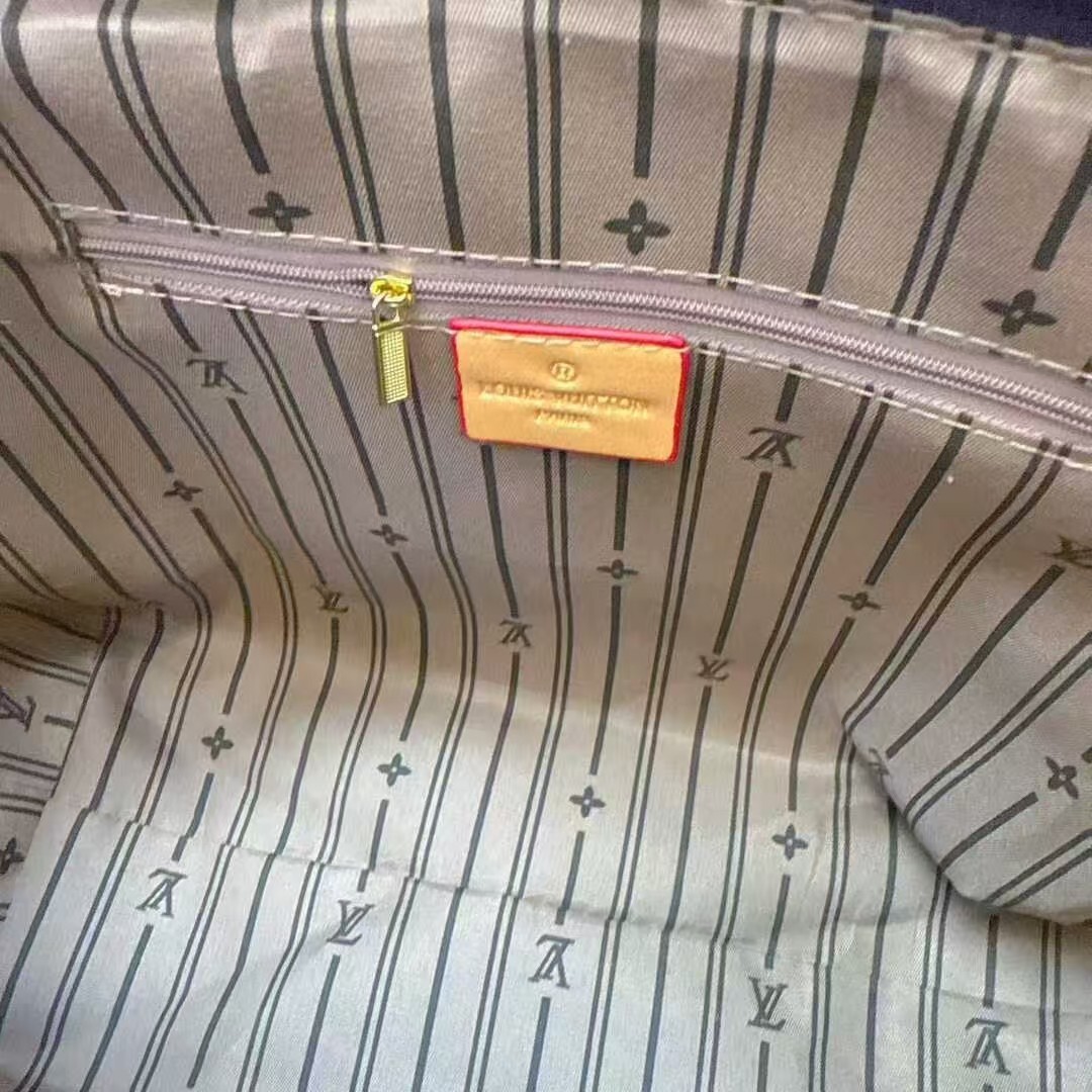 32$ Gucci handbag size 31x13x25cm 9900 BYA61 gallery