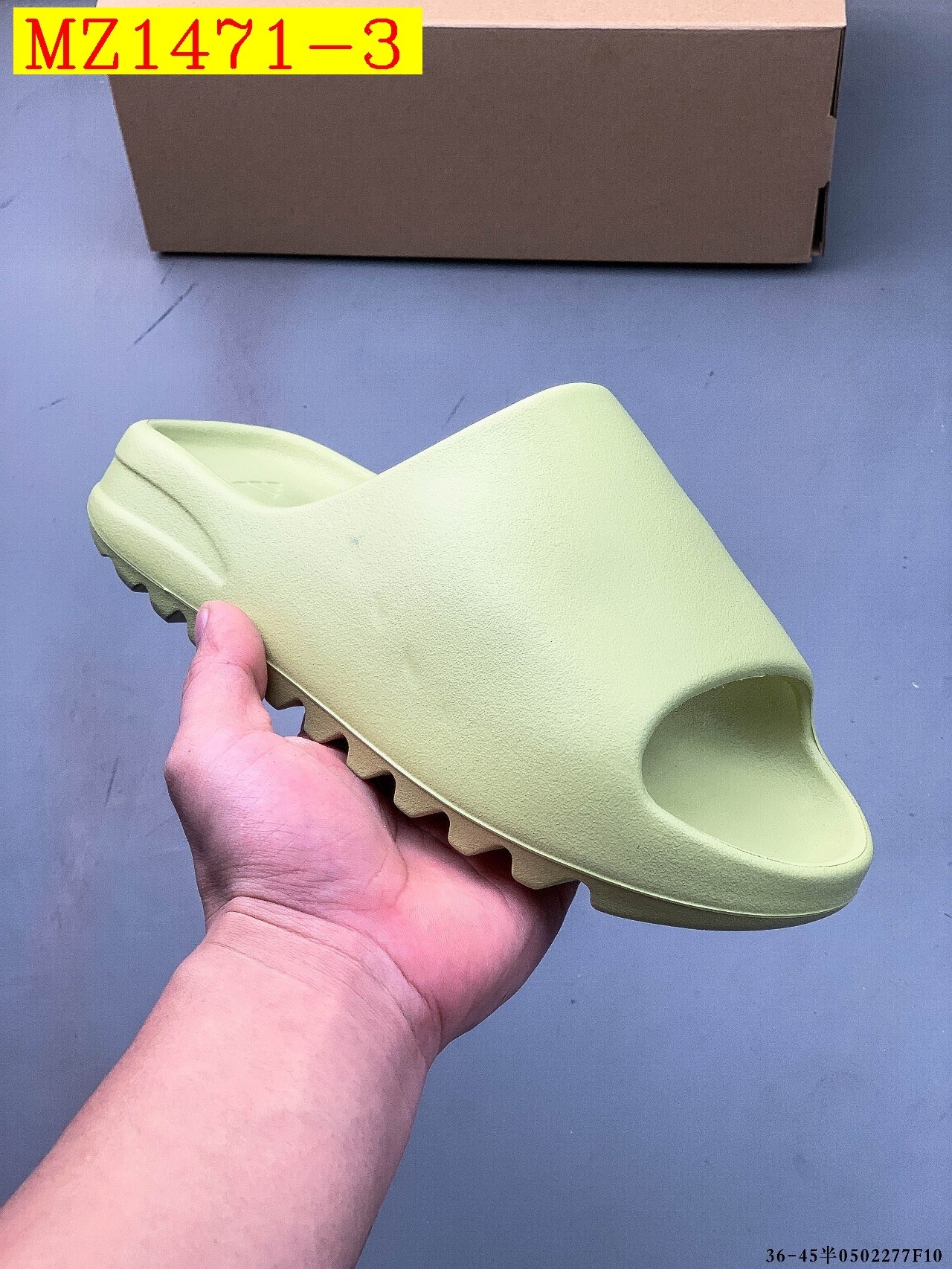 32$ Kanye West x Yeezy Slide size 36-45 half 414070 MZ1471 gallery