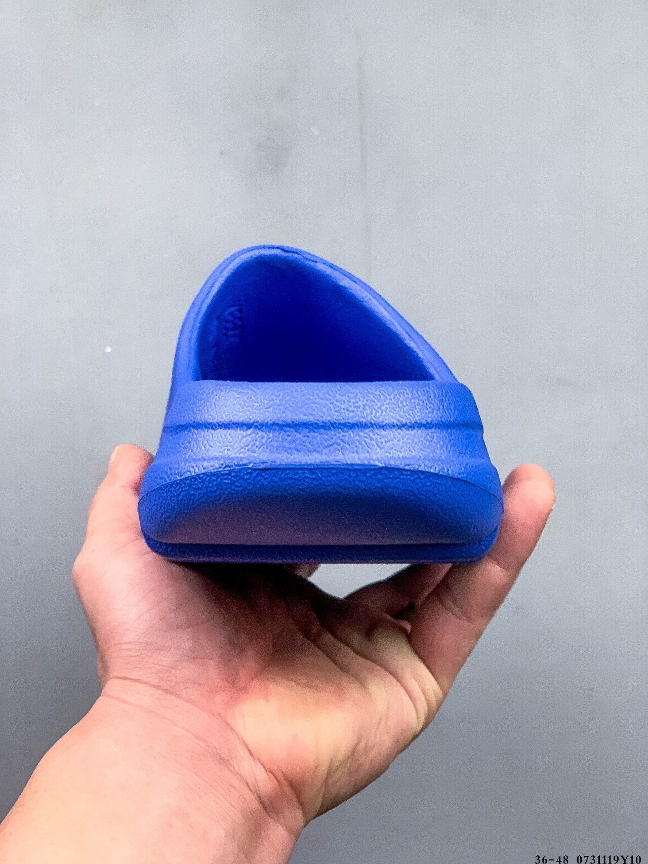 32$ Kanye West x Yeezy Slide size 36-45 half 910030 MZ1477 gallery