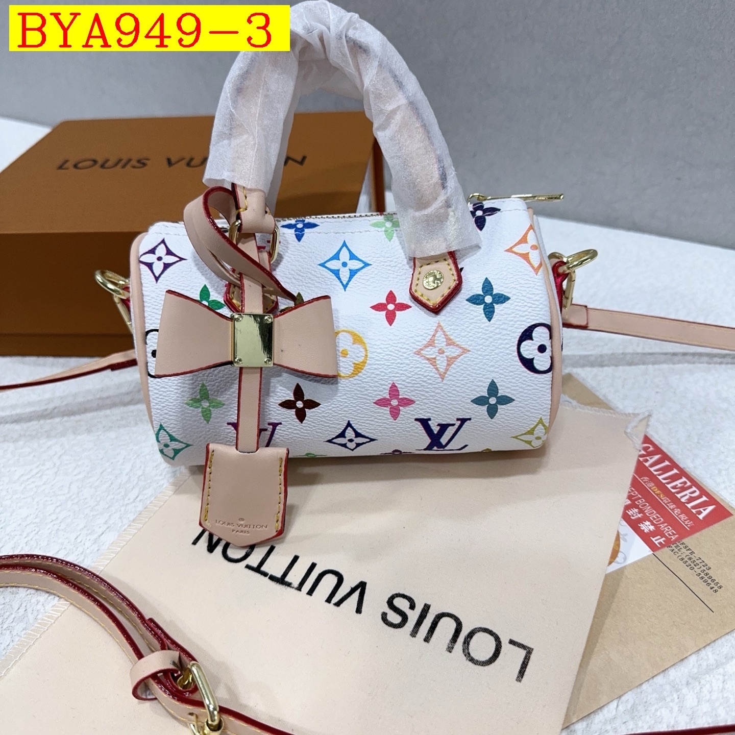 32$ LV Shoulder bag size 17x11x9cm 1926 BYA949 gallery