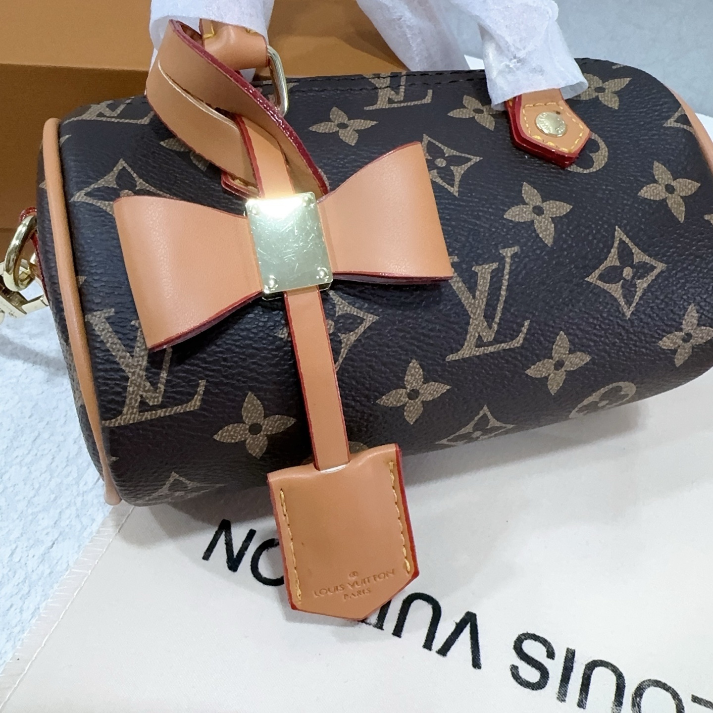 32$ LV Shoulder bag size 17x11x9cm 1926 BYA949 gallery