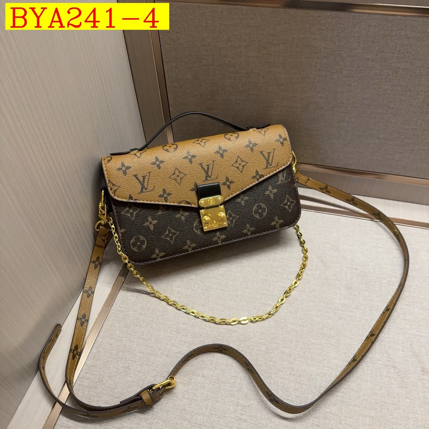 32$ LV Shoulder bag size 23x14x7cm 9970 BYA241 gallery