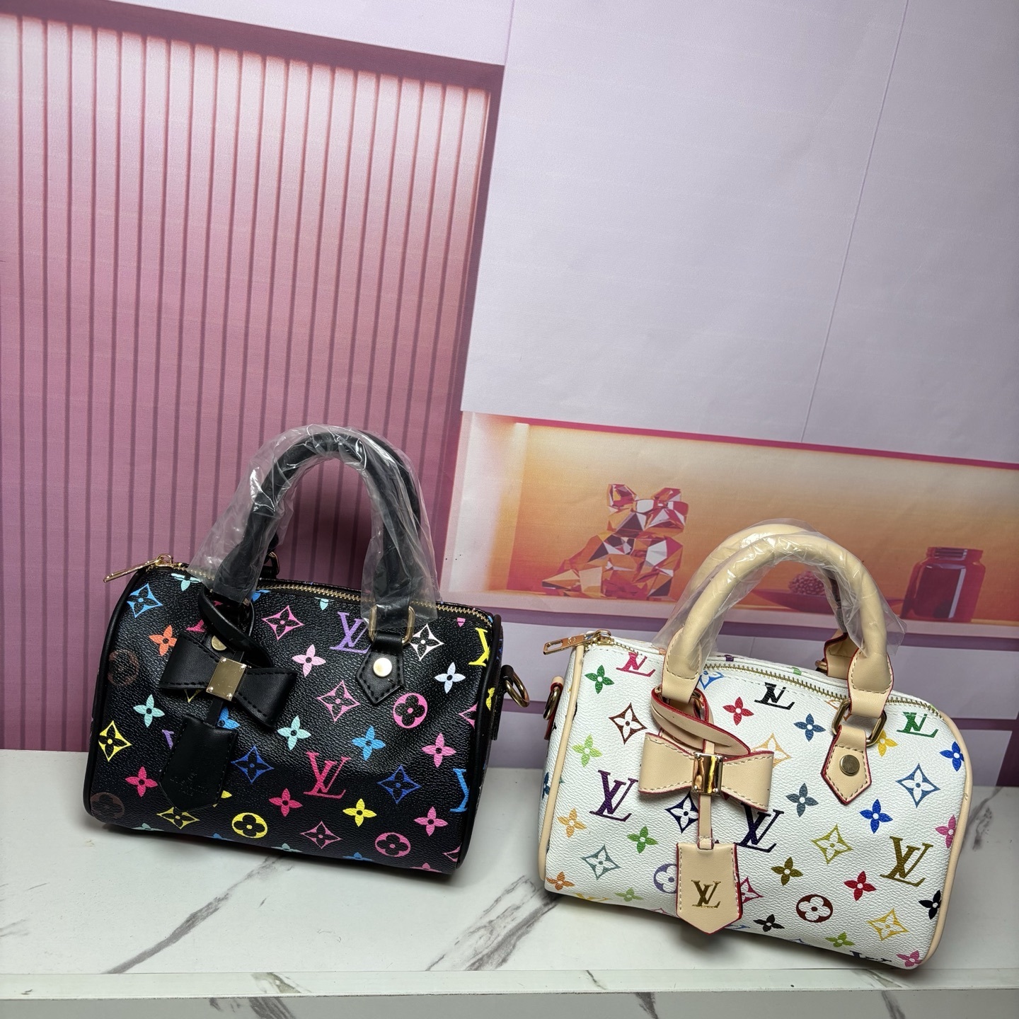 32$ LV Shoulder bag size S-M 4868 BYA795 gallery