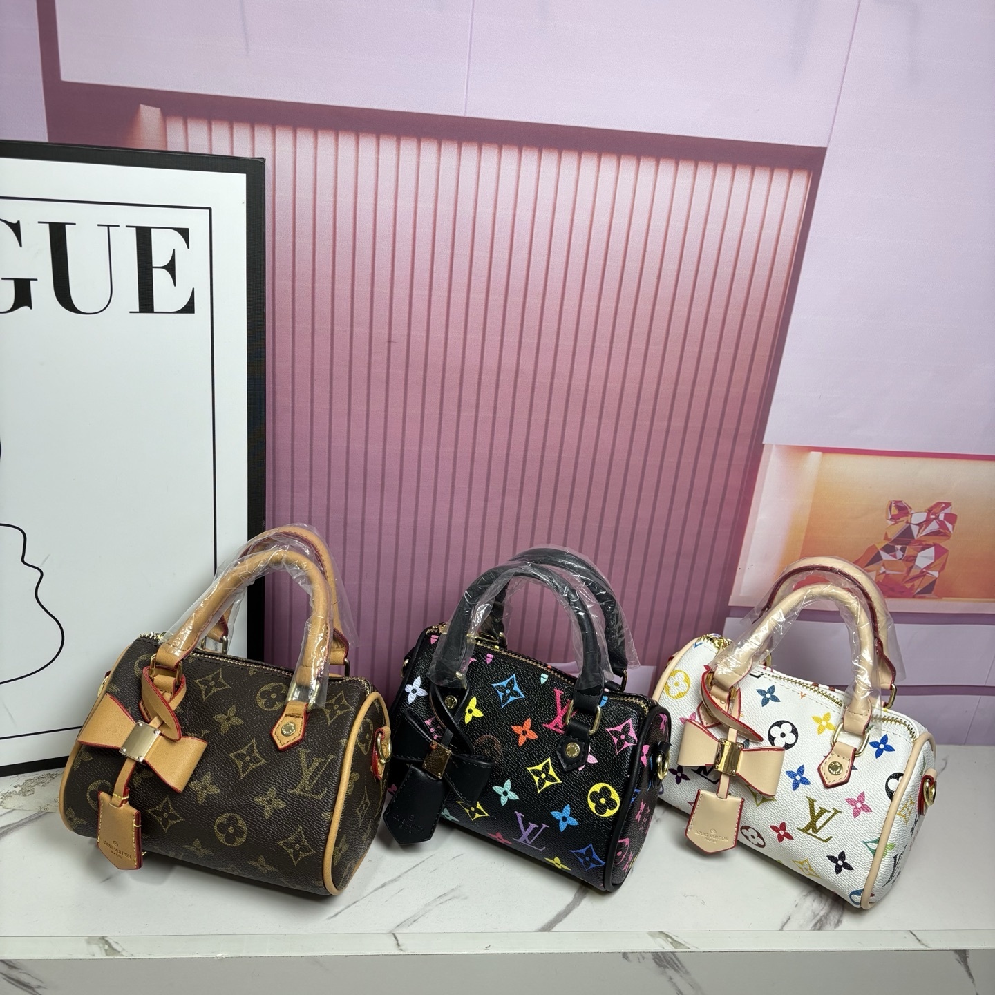 32$ LV Shoulder bag size S-M 4868 BYA795 gallery