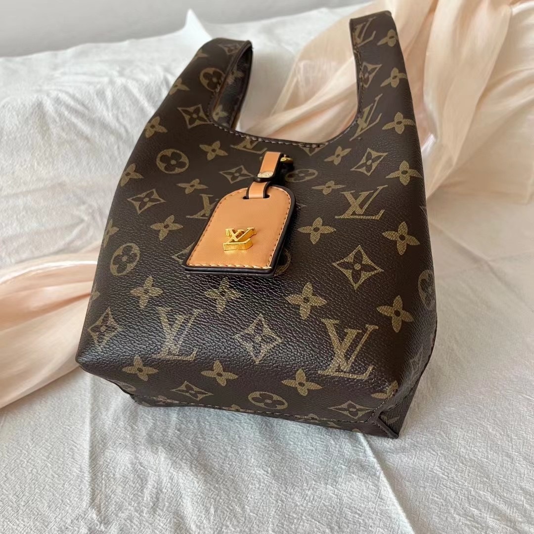 32$ LV handbag size 27x17x 7cm 3848 BYA191 gallery
