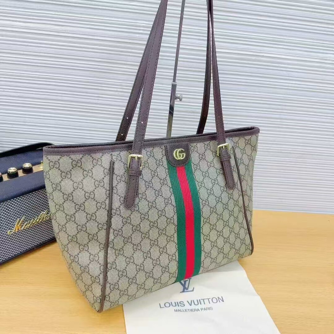 32$ LV handbag size 32x15x26cm 0944 BYA207 gallery