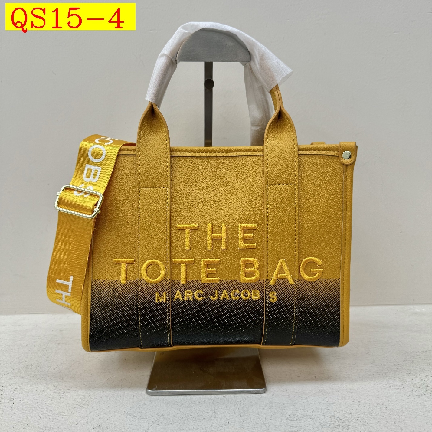 32$ MARC JACOBS 3065 515098 QS15 gallery