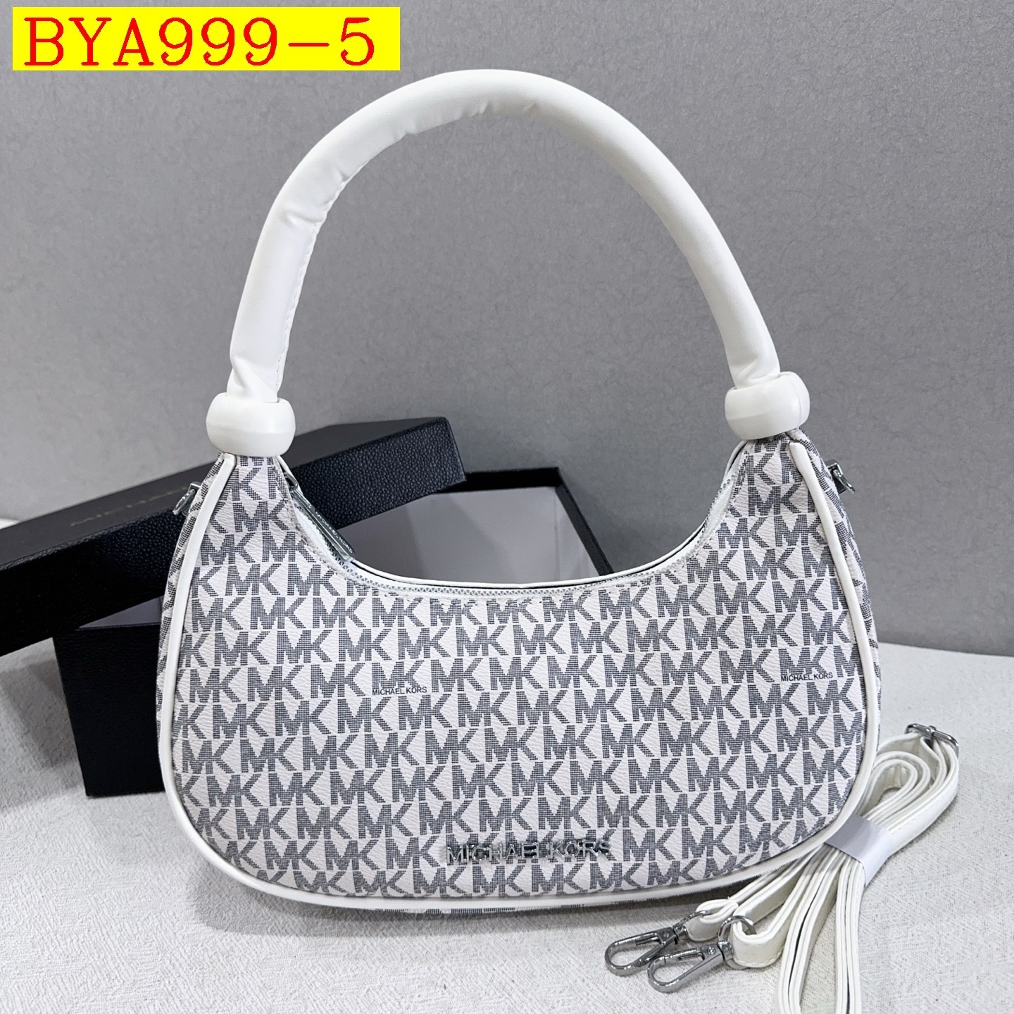 32$ MK handbag size 28x18x8cm 3924 BYA999 gallery