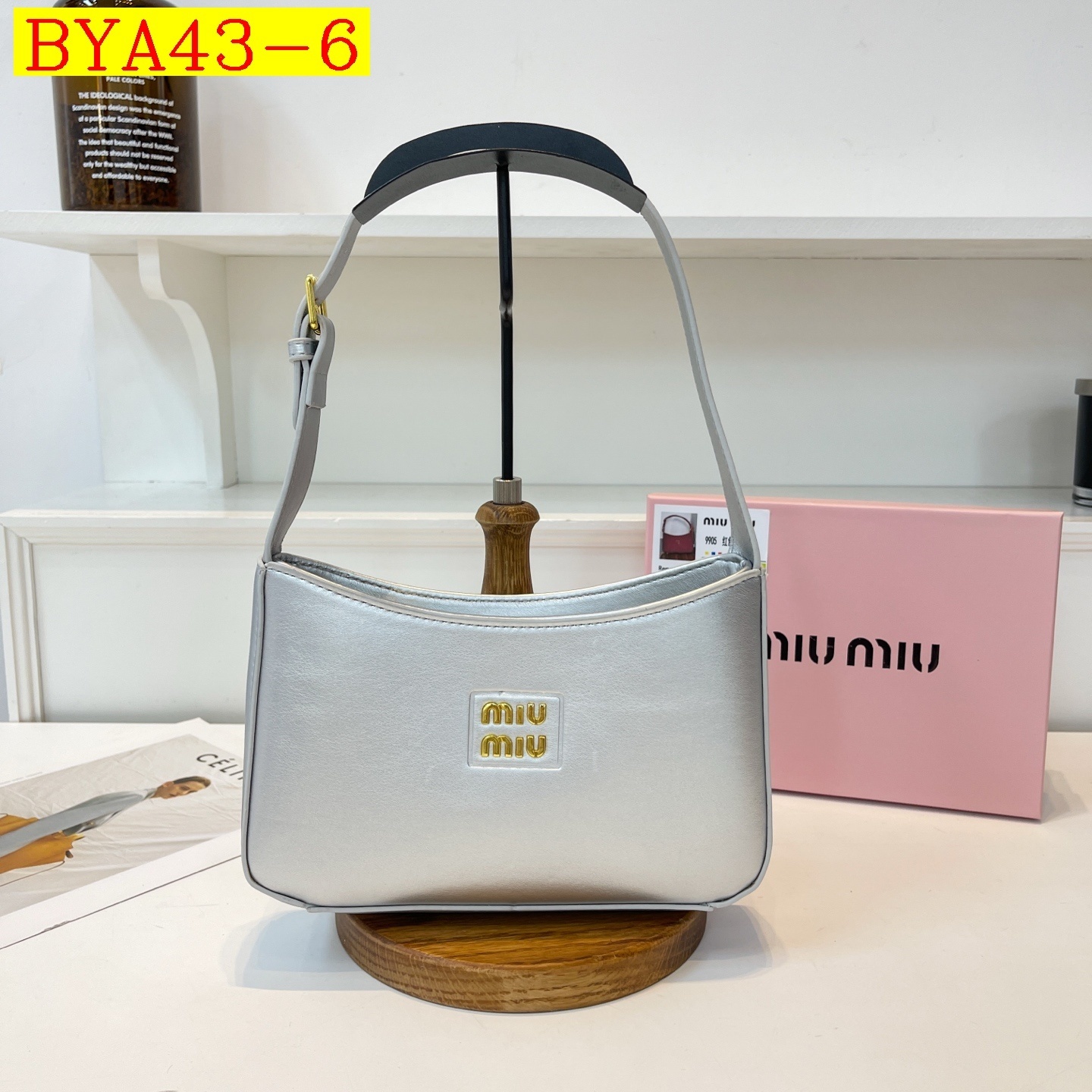 32$ Miu Miu Shoulder bag size 23x15x6cm 0956 BYA43 gallery