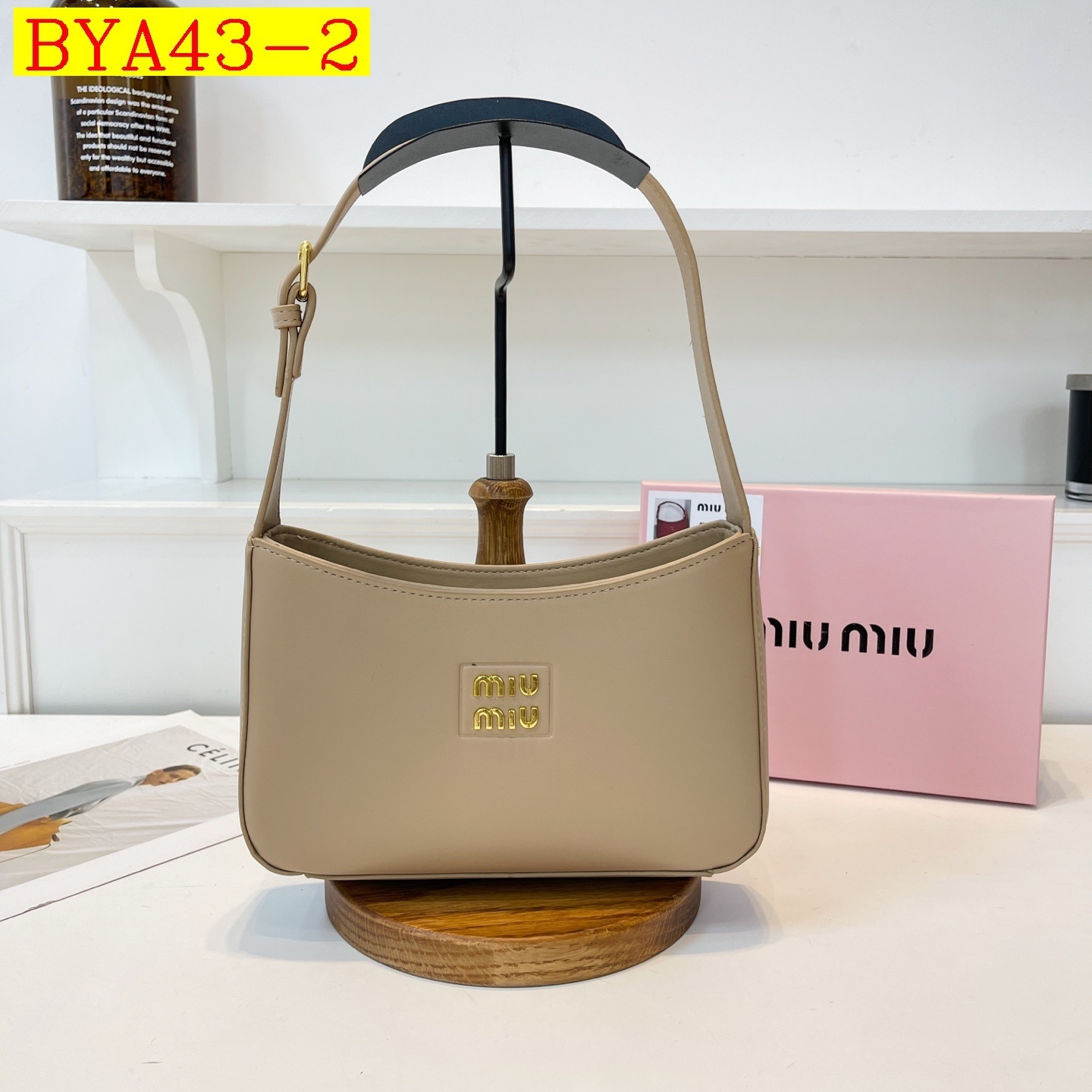 32$ Miu Miu Shoulder bag size 23x15x6cm 0956 BYA43 gallery