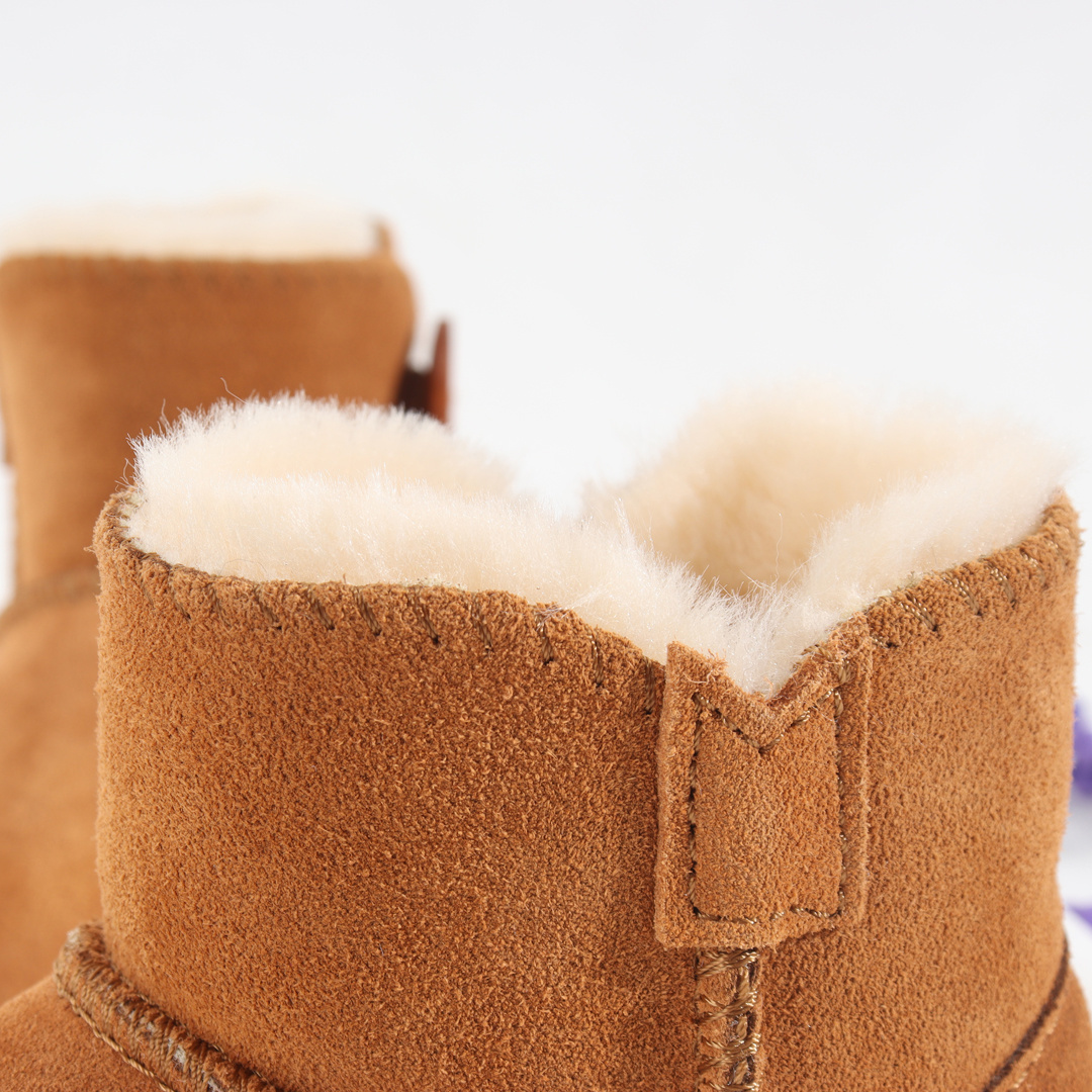 32$ UGG for kids size 21-35 612120 MG195 gallery