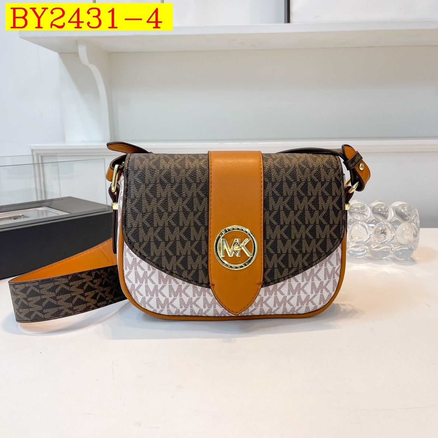 32$ dh MK 8186 Shoulder bag size 22X16X7 cm 91623423223 BY2431 gallery
