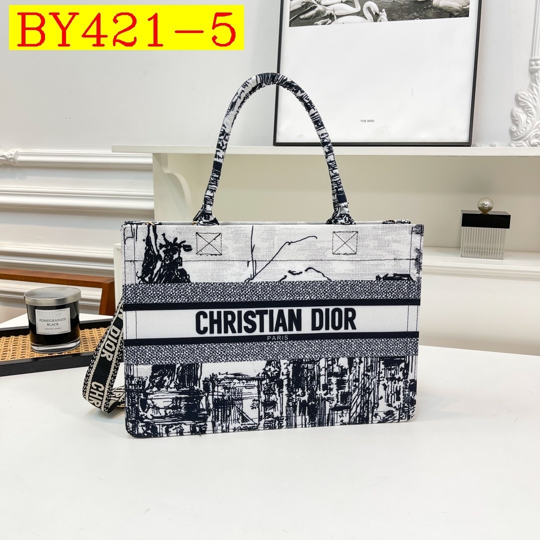 32$ new_dh DIOR 6909 SIZE 36X25X10 CM 91603423004 BY421 gallery
