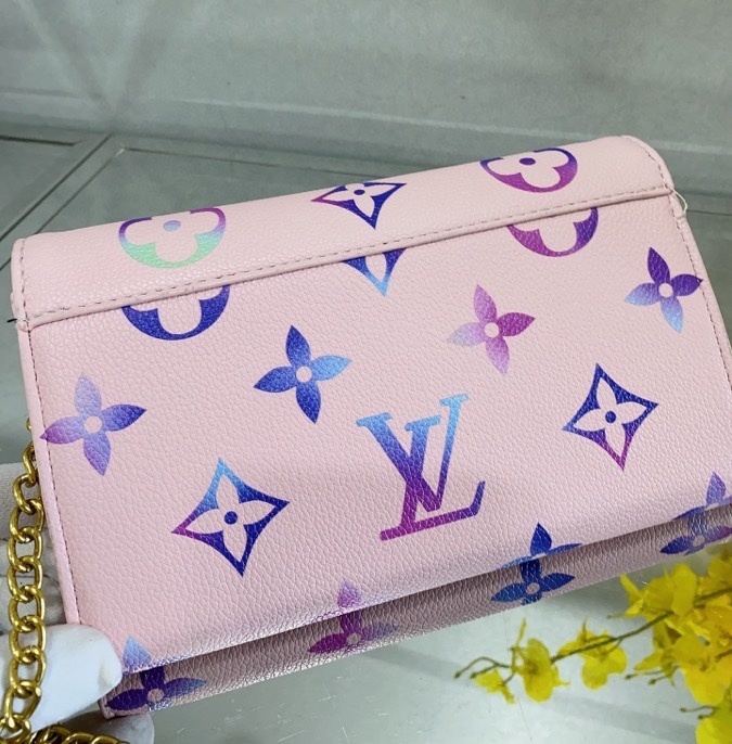 32$ new_dh LV 23 SIZE 21X13X5 CM 91534023101 DX45242 gallery