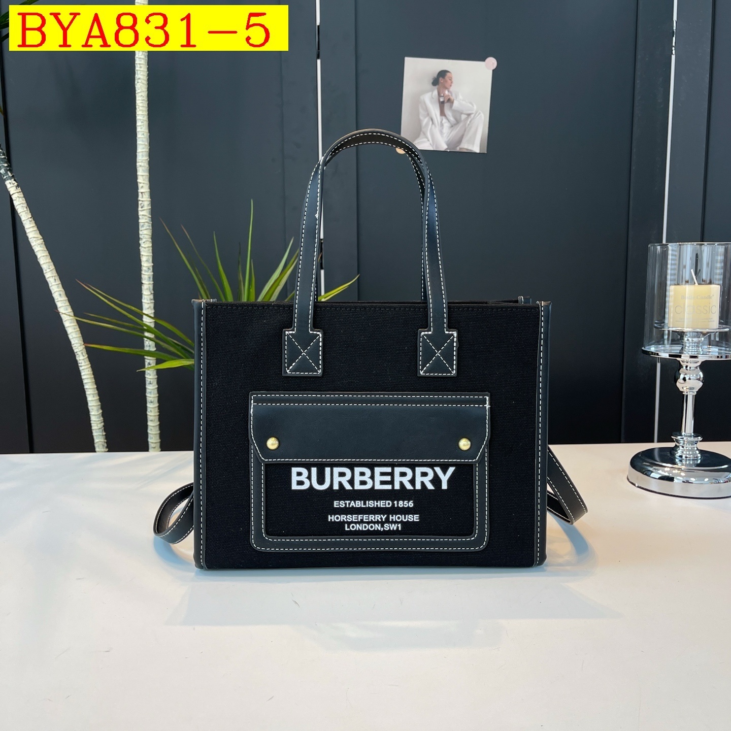 33$ Burberry handbag size 28x22x11cm 5998 BYA831 gallery