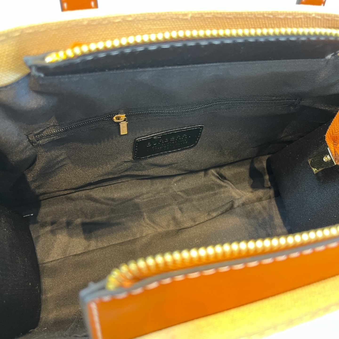 33$ Burberry handbag size 28x22x11cm 5998 BYA831 gallery