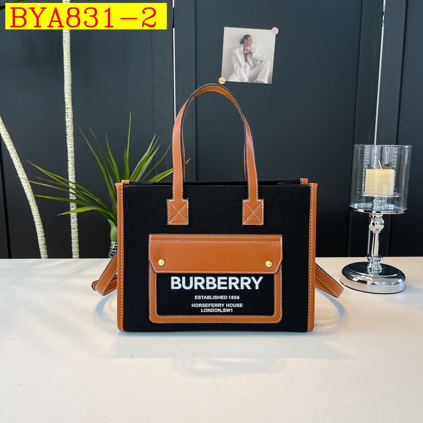 33$ Burberry handbag size 28x22x11cm 5998 BYA831 gallery