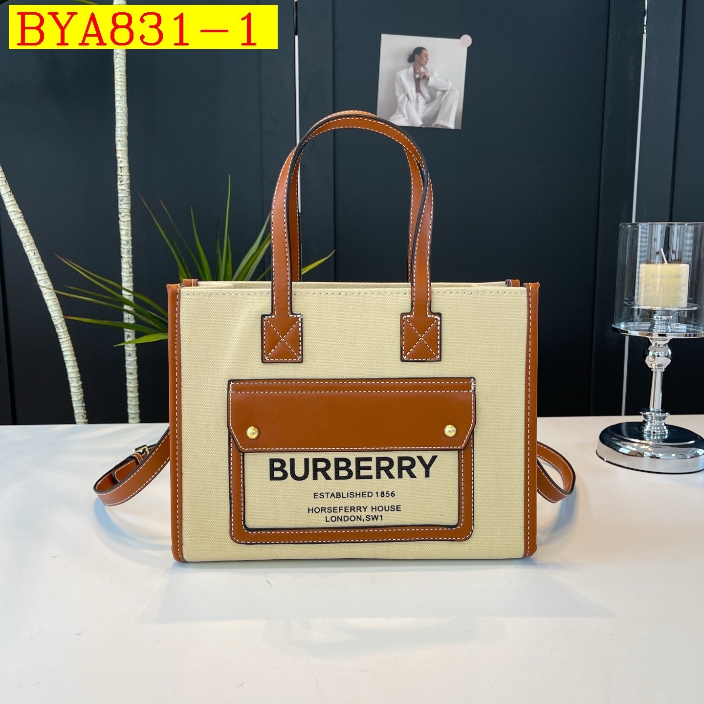 33$ Burberry handbag size 28x22x11cm 5998 BYA831 gallery