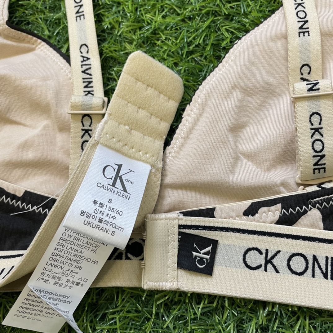 33$ Calvin Klein CK ONE size S-L 716450 BF70 gallery