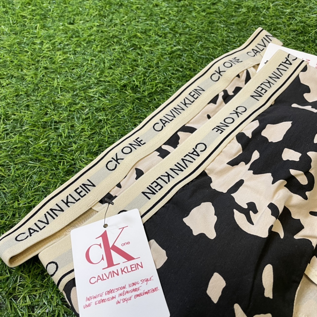 33$ Calvin Klein CK ONE size S-L 812490 BF72 gallery