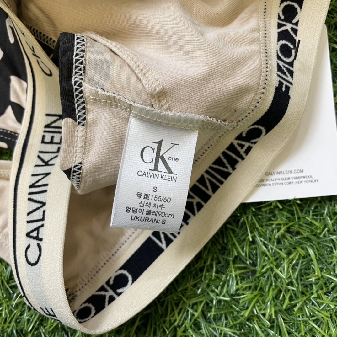 33$ Calvin Klein CK ONE size S-L 812490 BF72 gallery